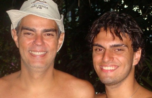 Nizo Neto e o filho Rian Brito