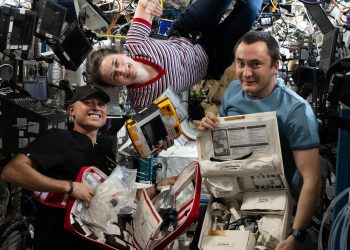 Pesquisa para fabricação espacial e saúde da tripulação começam semana a bordo da estação.