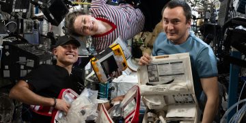 Pesquisa para fabricação espacial e saúde da tripulação começam semana a bordo da estação.